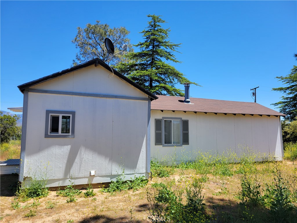 58804 Ramsey Road Anza, CA 92539 - Photo 42 of 51 a front view of house with yard