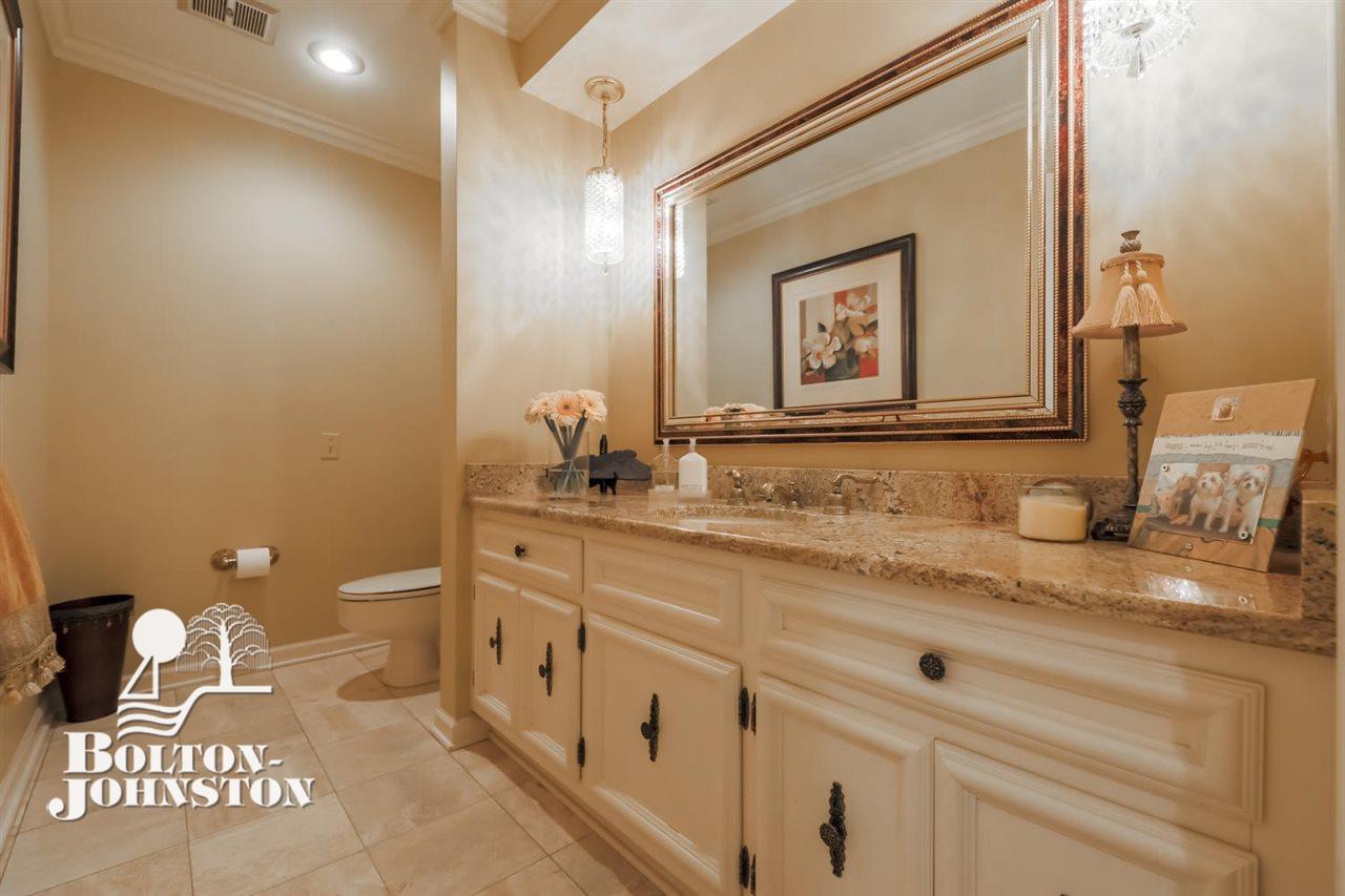 69 Belle Meade Road Grosse Pointe, MI 48236 - Photo 11 of 33 1st Half Bath