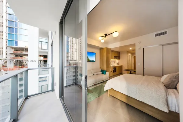 $450,000 | 11 Northeast 6th Street, Unit 1208, Miami, FL 33132