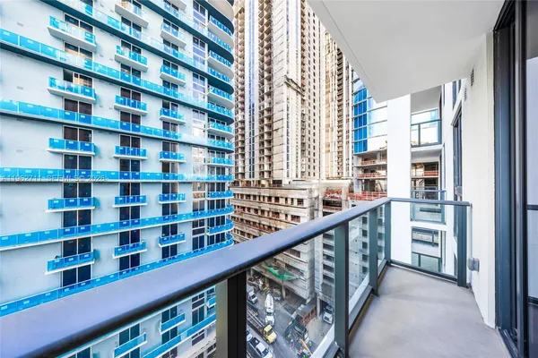 $450,000 | 11 Northeast 6th Street, Unit 1208, Miami, FL 33132