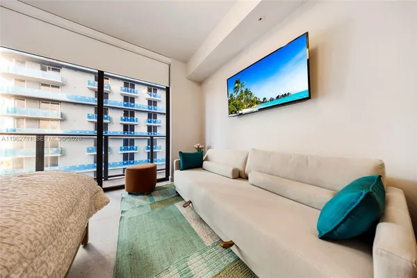 $450,000 | 11 Northeast 6th Street, Unit 1208, Miami, FL 33132