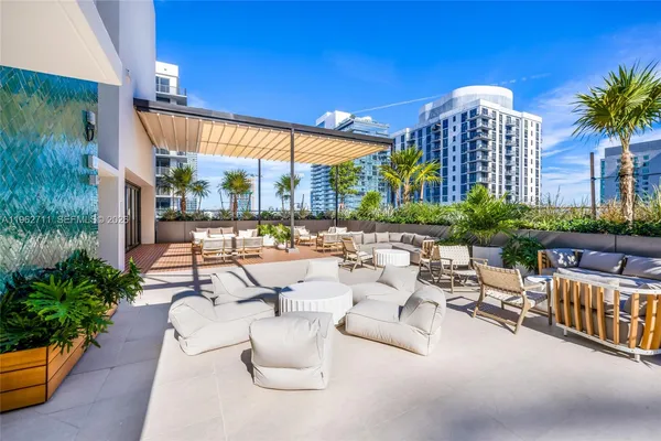 $450,000 | 11 Northeast 6th Street, Unit 1208, Miami, FL 33132