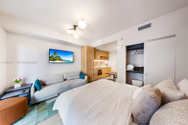 $450,000 | 11 Northeast 6th Street, Unit 1208, Miami, FL 33132