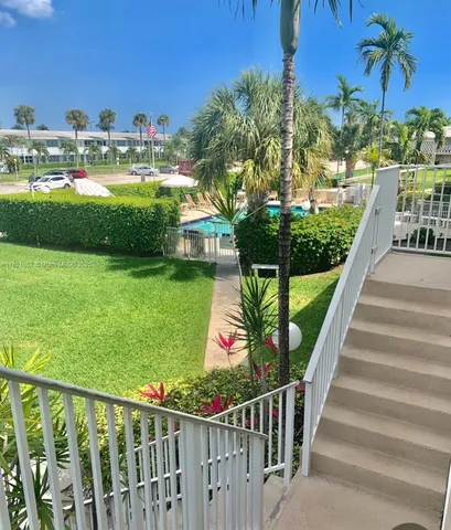 a sign that is on the wall of a building