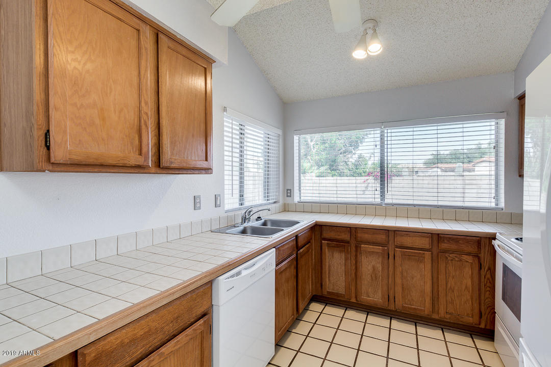 4660 East Piedmont Road Phoenix, AZ 85044 - Photo 13 of 32 13-Piedmont