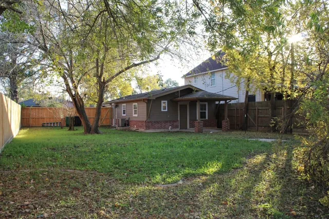 $1,600 | 8201 Tareyton Lane, Houston, TX 77075