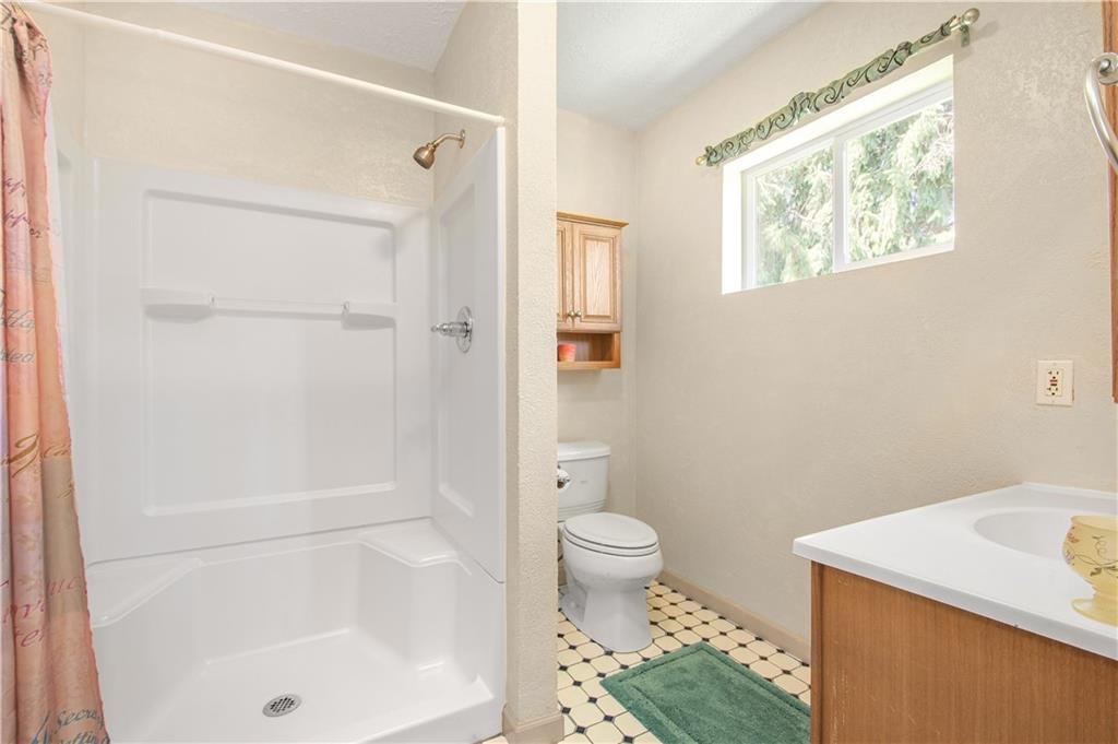 10 Swihart Road Canonsburg, PA 15317 - Photo 21 of 25 Master Bathroom