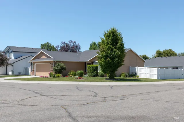 $2,195 | 1003 Partridge Street, Fruitland, ID 83619