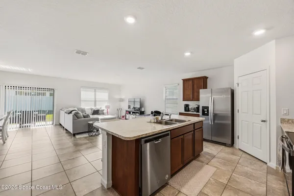 $2,500 | 4687 Magenta Isles Drive, Melbourne, FL 32904