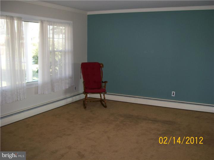 104 Crump Road Exton, PA 19341 - Photo 3 of 7 Living Room