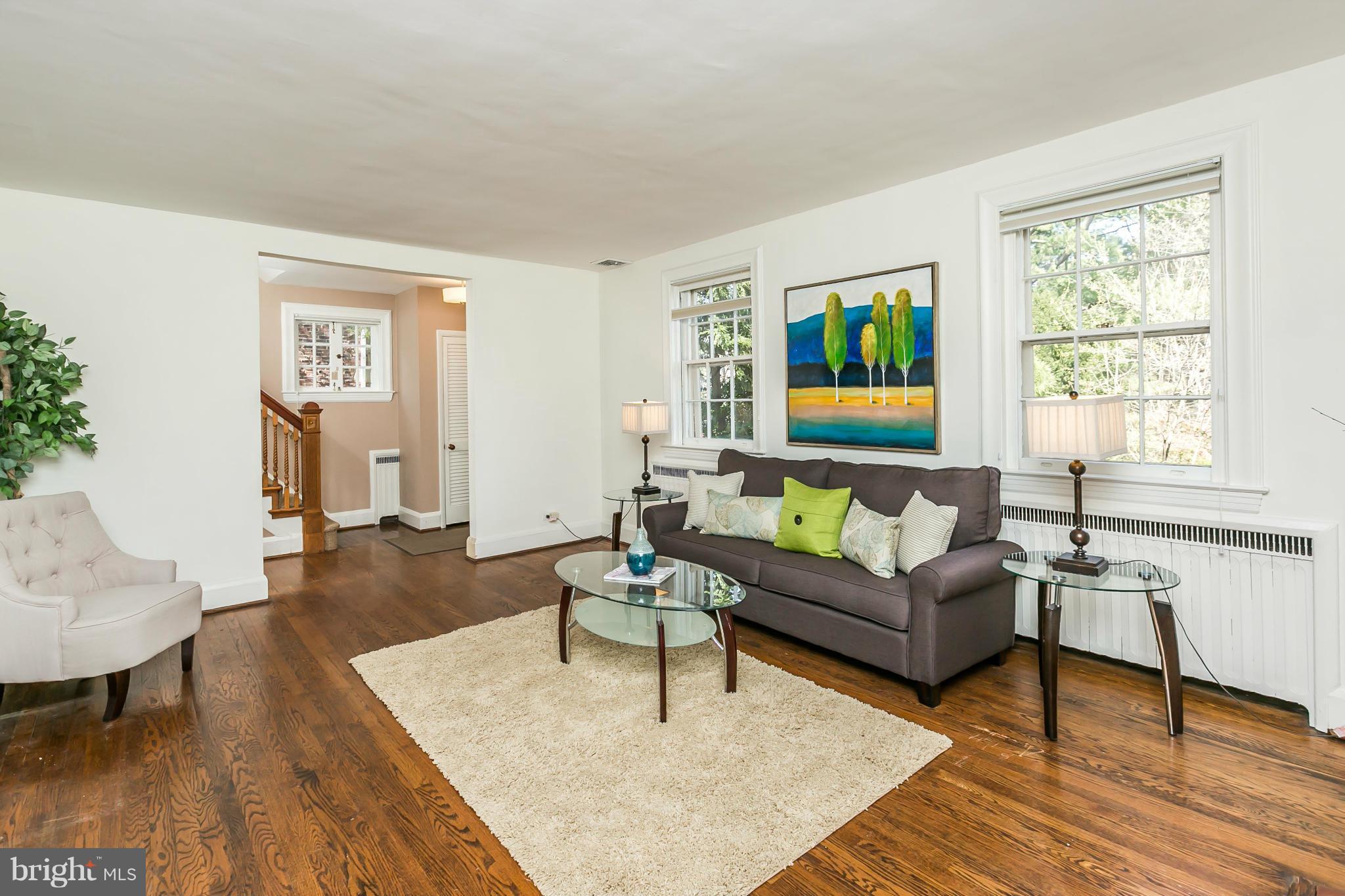 2417 Briarwood Road Baltimore, MD 21209 - Photo 2 of 30 Living Room