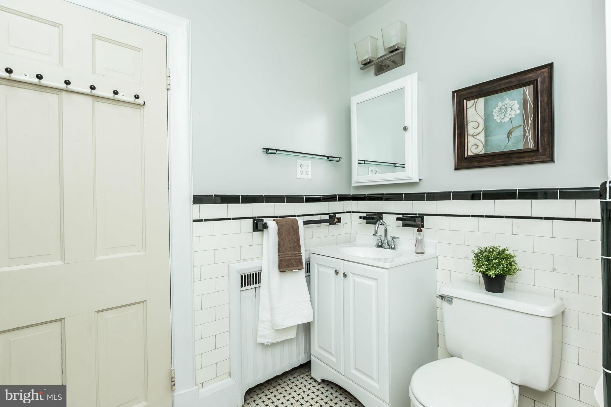 2417 Briarwood Road Baltimore, MD 21209 - Photo 18 of 30 Bath