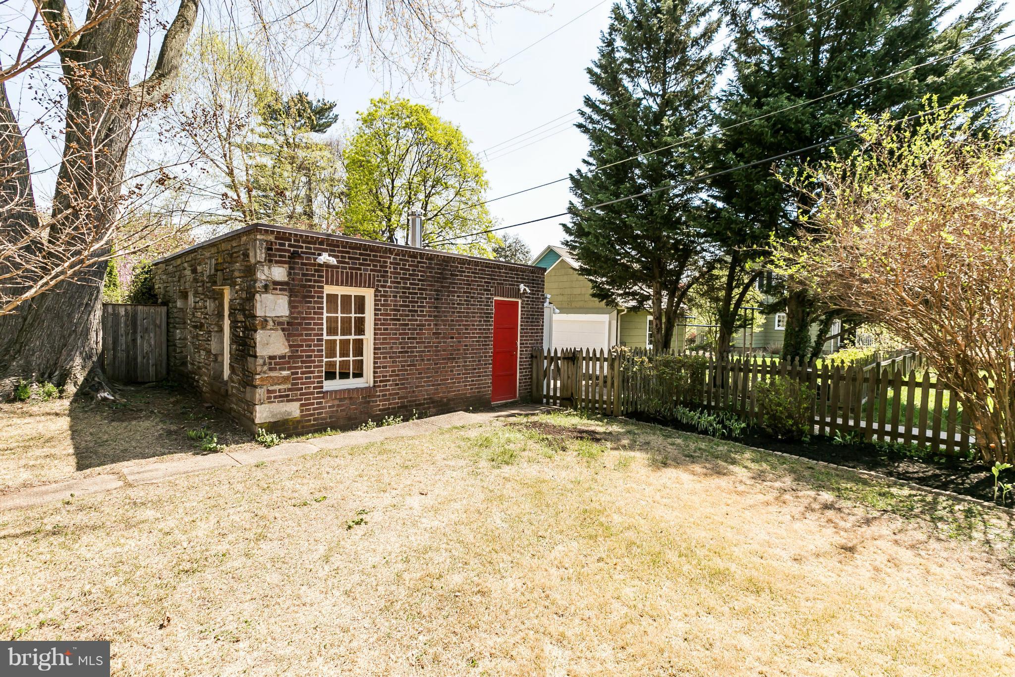 2417 Briarwood Road Baltimore, MD 21209 - Photo 29 of 30 Exterior (Rear)