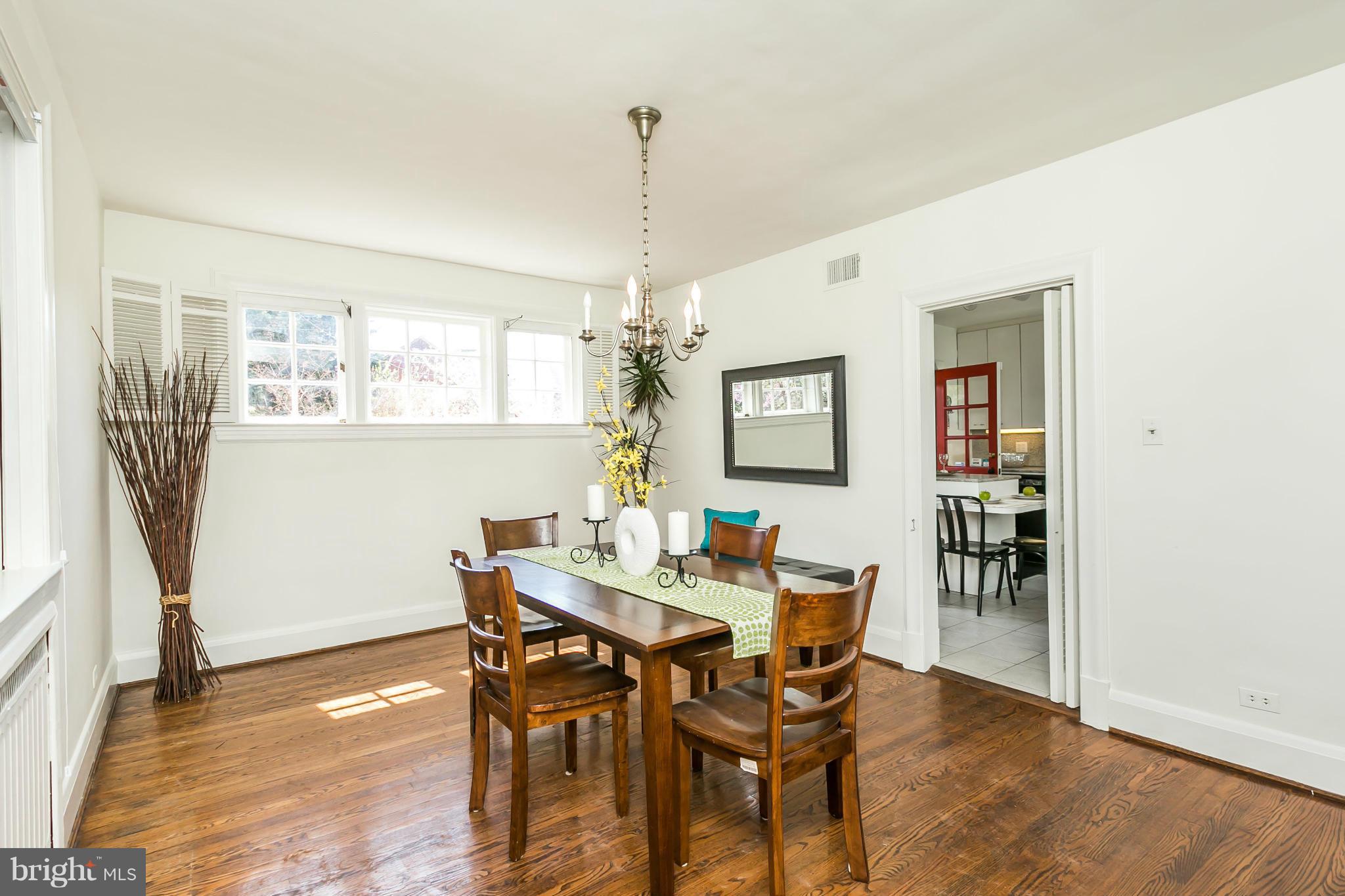 2417 Briarwood Road Baltimore, MD 21209 - Photo 7 of 30 Dining Room