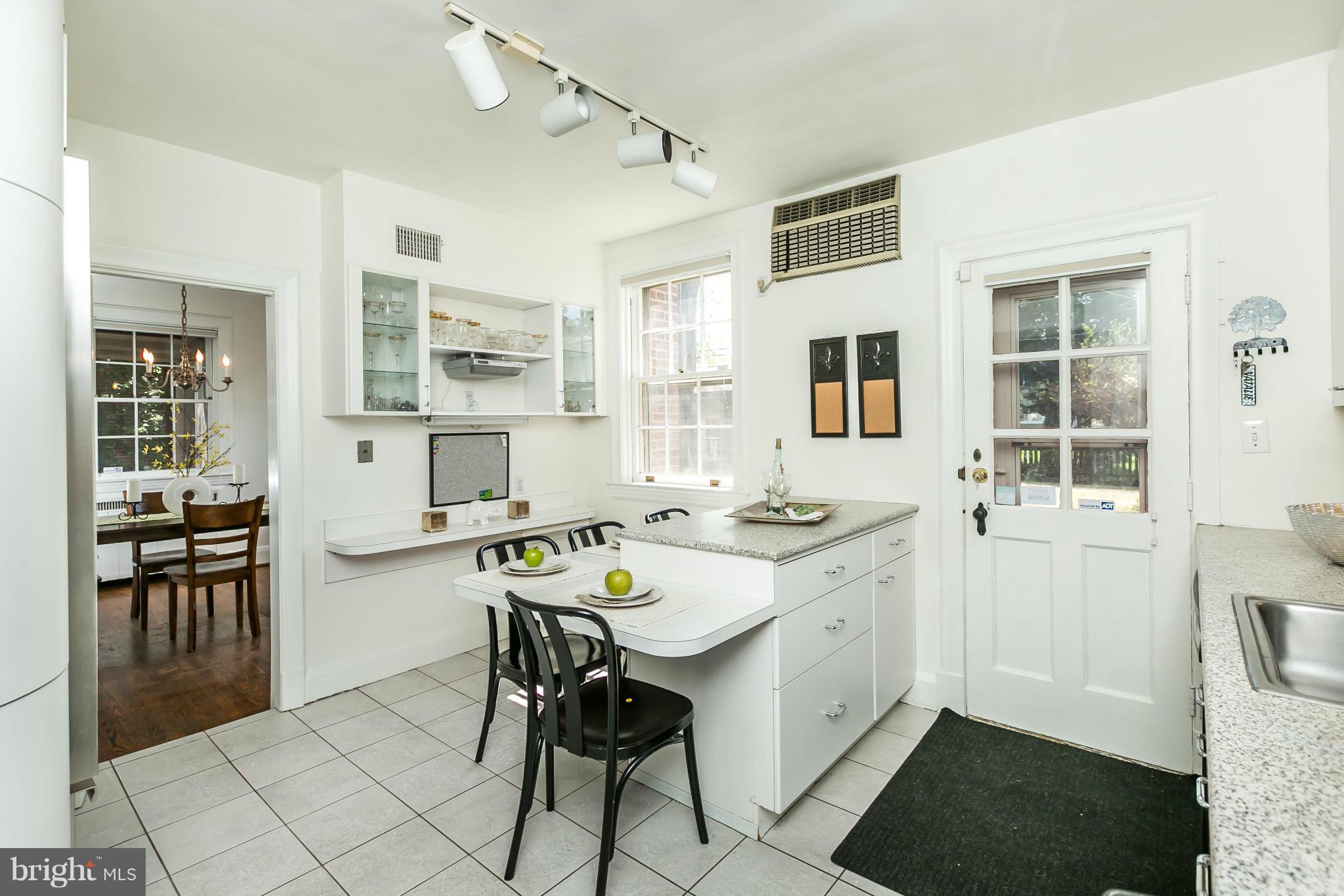 2417 Briarwood Road Baltimore, MD 21209 - Photo 8 of 30 Kitchen