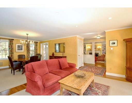 63 Wake Robin Road Sudbury, MA 01776 - Photo 4 of 30