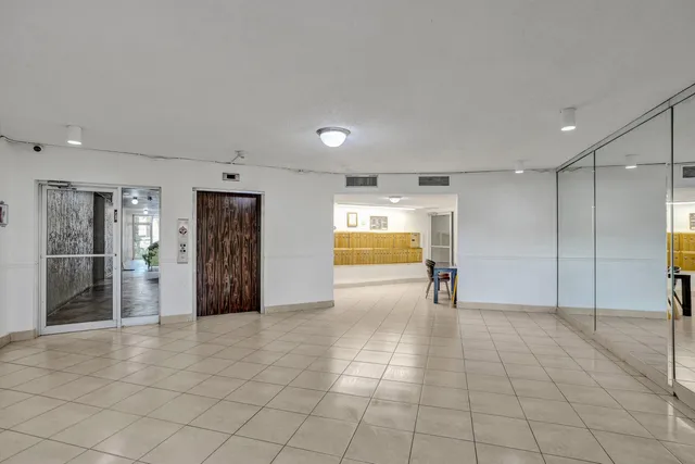 $155,000 | 6200 South Falls Cir Drive, Unit 202, Lauderhill, FL 33319