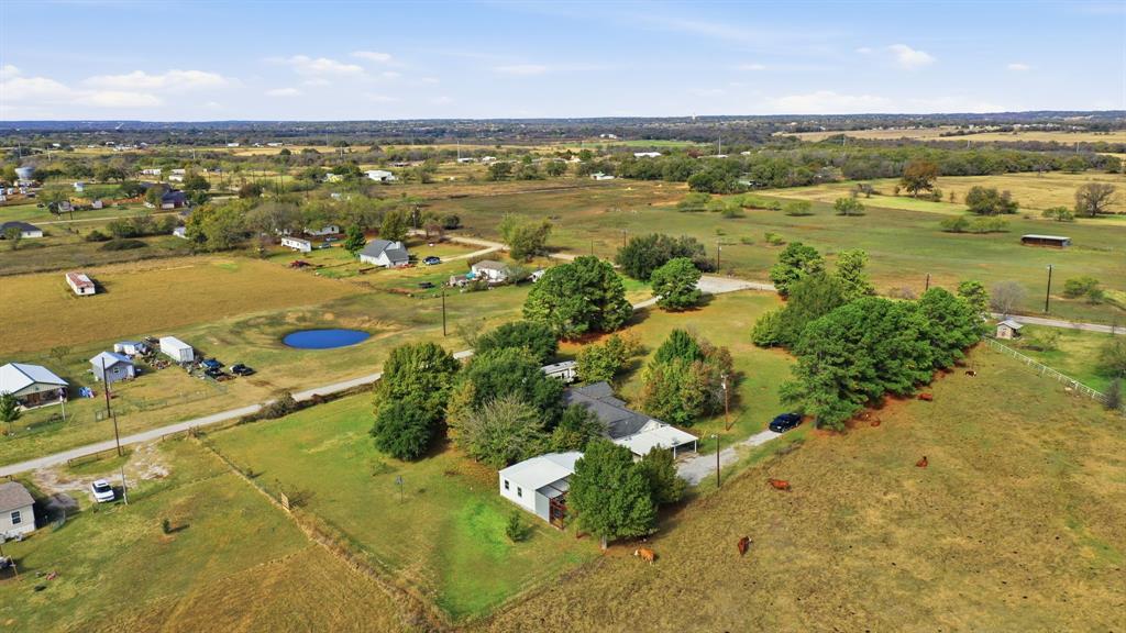 3420 Springfield Road Springtown, TX 76082 - Photo 7 of 39