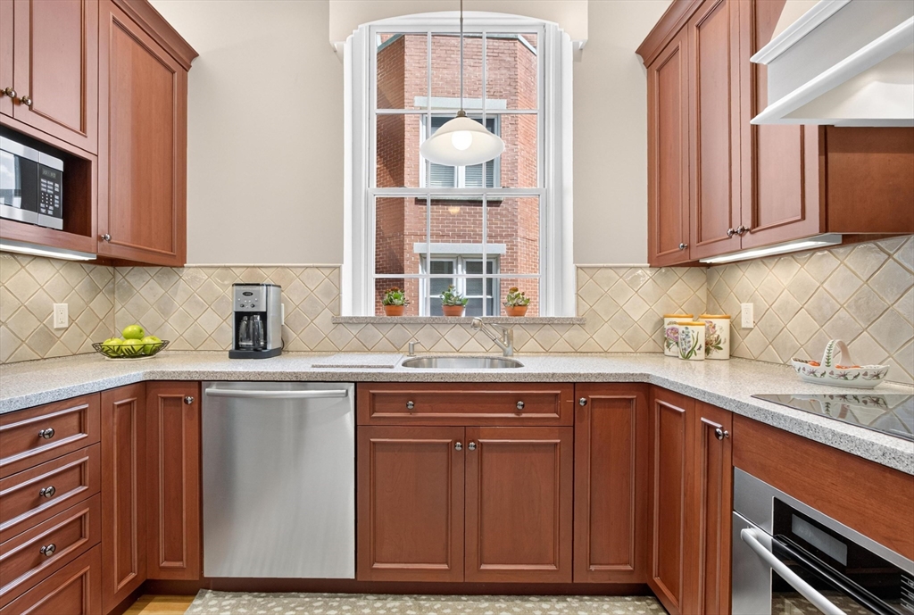 47 Harvard Street, Unit C202 Boston, MA 02129 - Photo 4 of 32