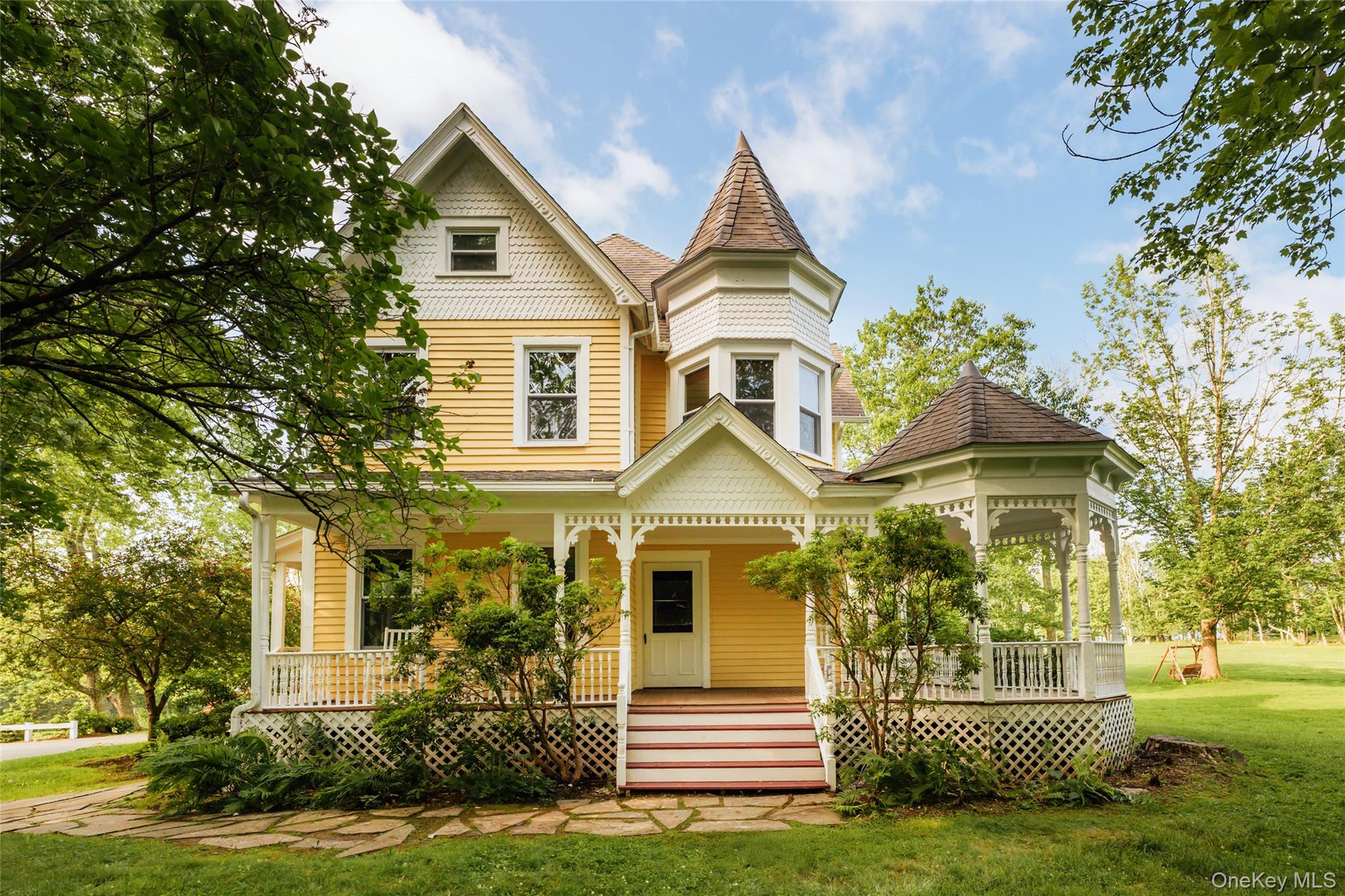 111 Jim Stephenson Road Jeffersonville, NY 12748 - Photo 2 of 50 a front view of a house with a yard