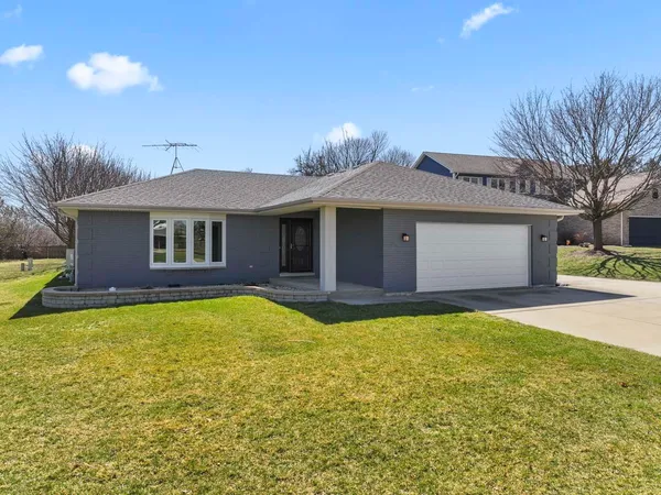 $549,000 | 12205 Oakcrest Drive, Huntley, IL 60142