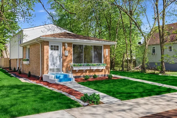 $264,900 | 6323 South Wood Street, Chicago, IL 60636