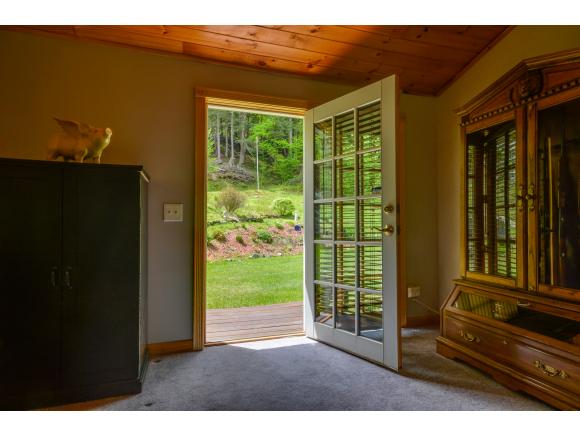 1708 River Road Moretown, VT 05602 - Photo 18 of 36 Gallery Image 18