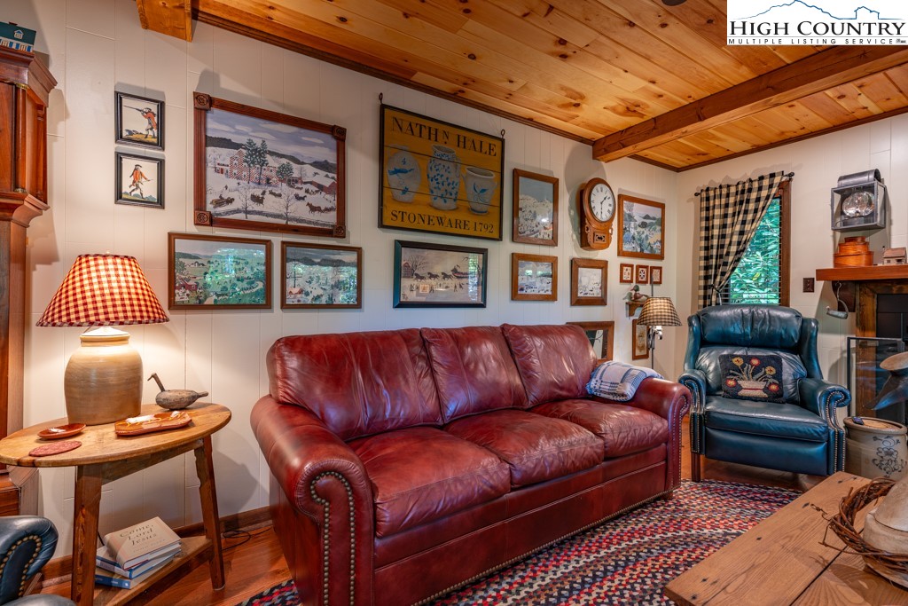 307 Lakeview Road Newland, NC 28657 - Photo 13 of 49 a living room with furniture and a window