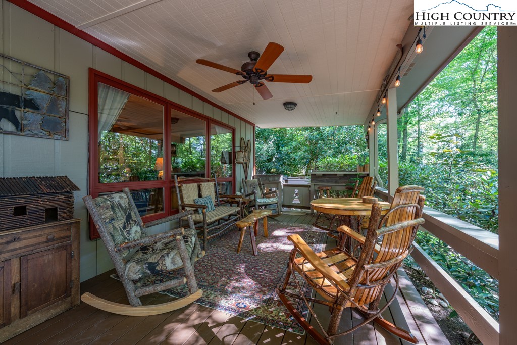 307 Lakeview Road Newland, NC 28657 - Photo 2 of 49