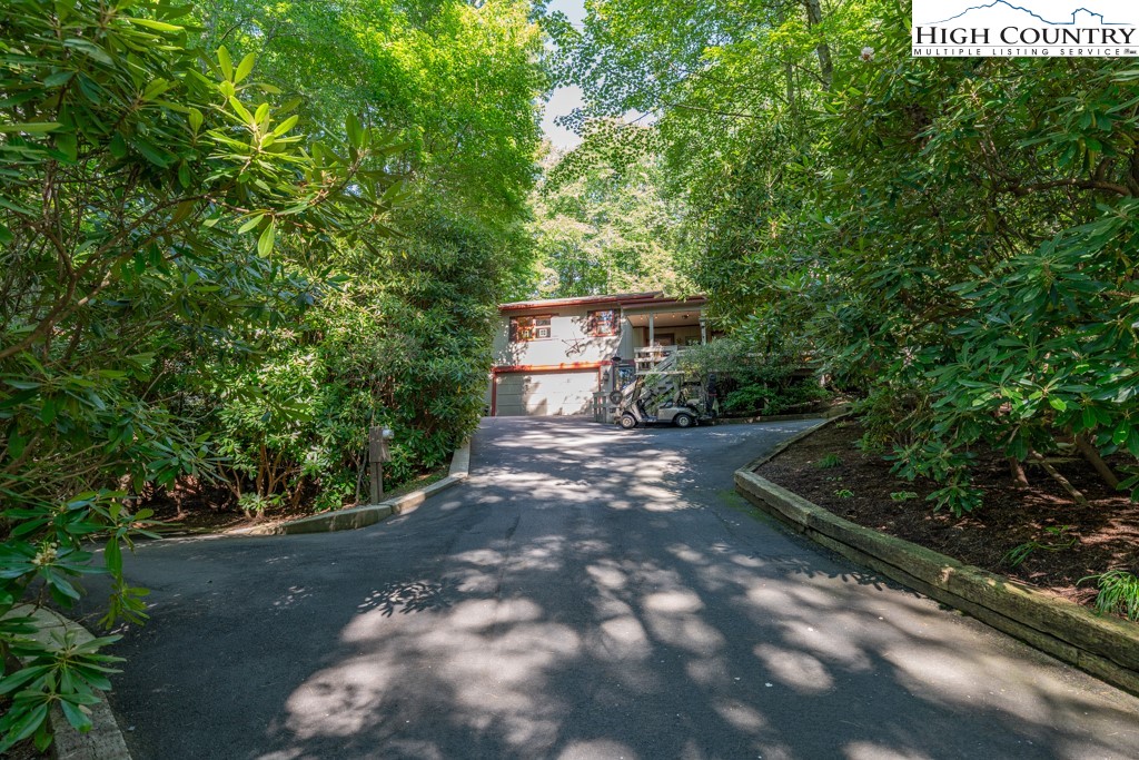 307 Lakeview Road Newland, NC 28657 - Photo 37 of 49