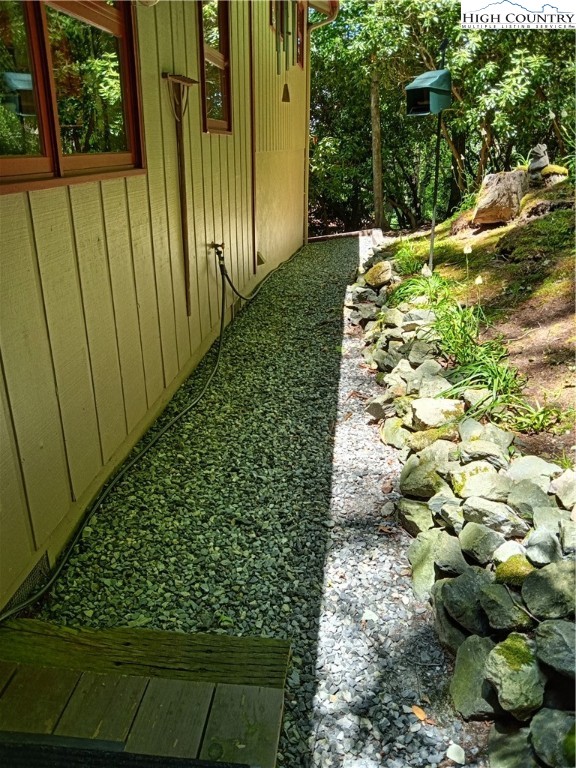 307 Lakeview Road Newland, NC 28657 - Photo 40 of 49 a view of a garden with pathway