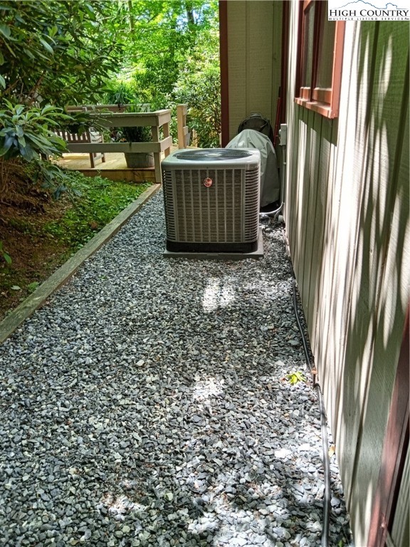 307 Lakeview Road Newland, NC 28657 - Photo 43 of 49 a view of a outdoor space