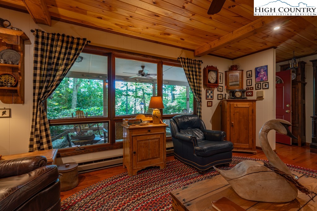 307 Lakeview Road Newland, NC 28657 - Photo 5 of 49