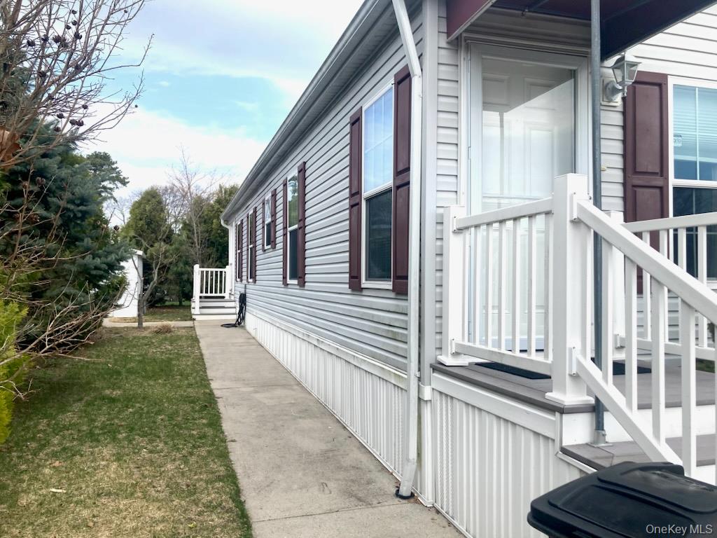 1661 Old Country Road, Unit 348 Riverhead, NY 11901 - Photo 2 of 4