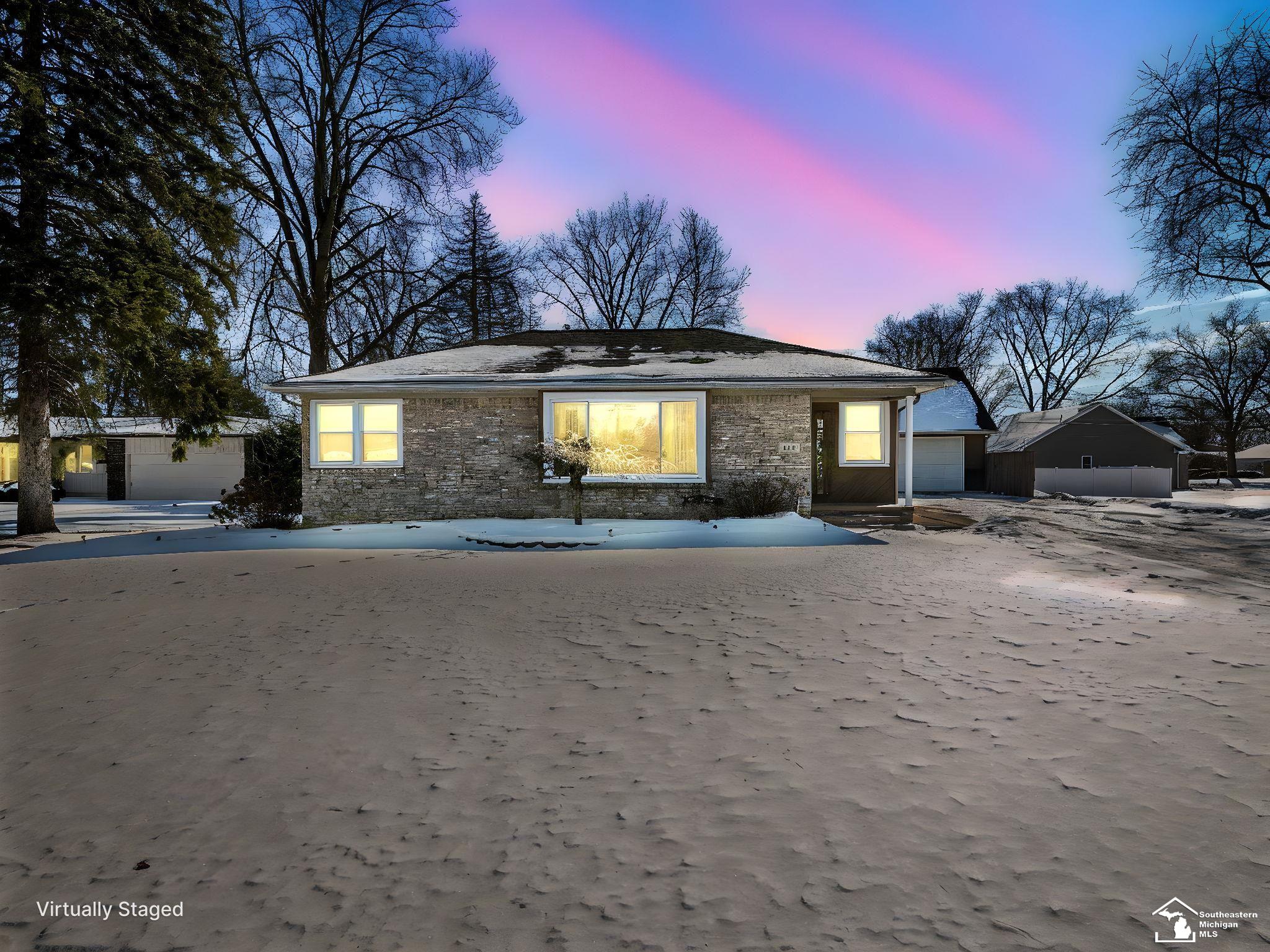 616 Cole Road Monroe, MI 48162 - Photo 1 of 43 50199219-975a3a33-edbb-43b3-80b0-2454e135e296.JPG