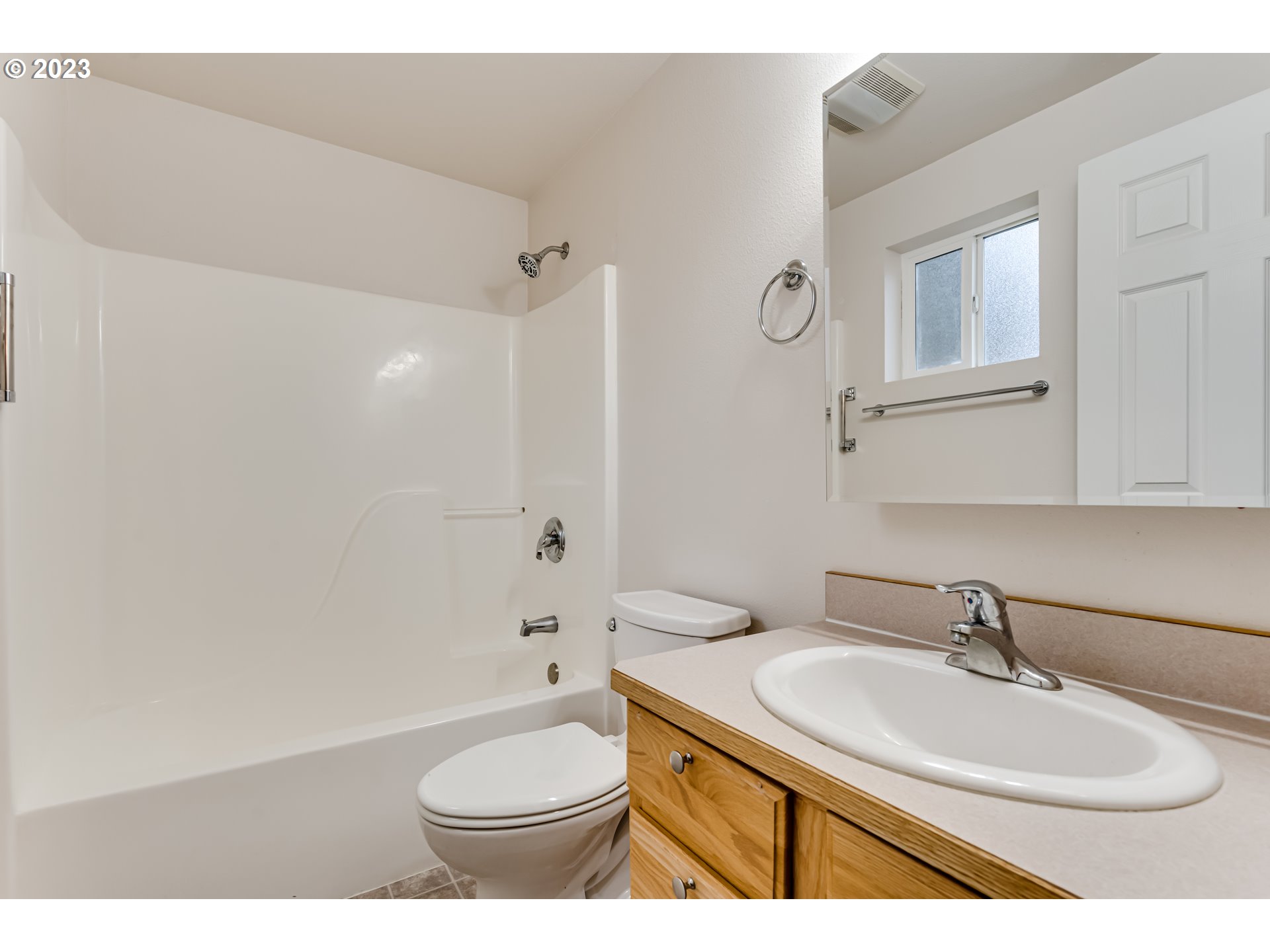 25128 Perkins Road Veneta, OR 97487 - Photo 16 of 28 Gallery Image 16