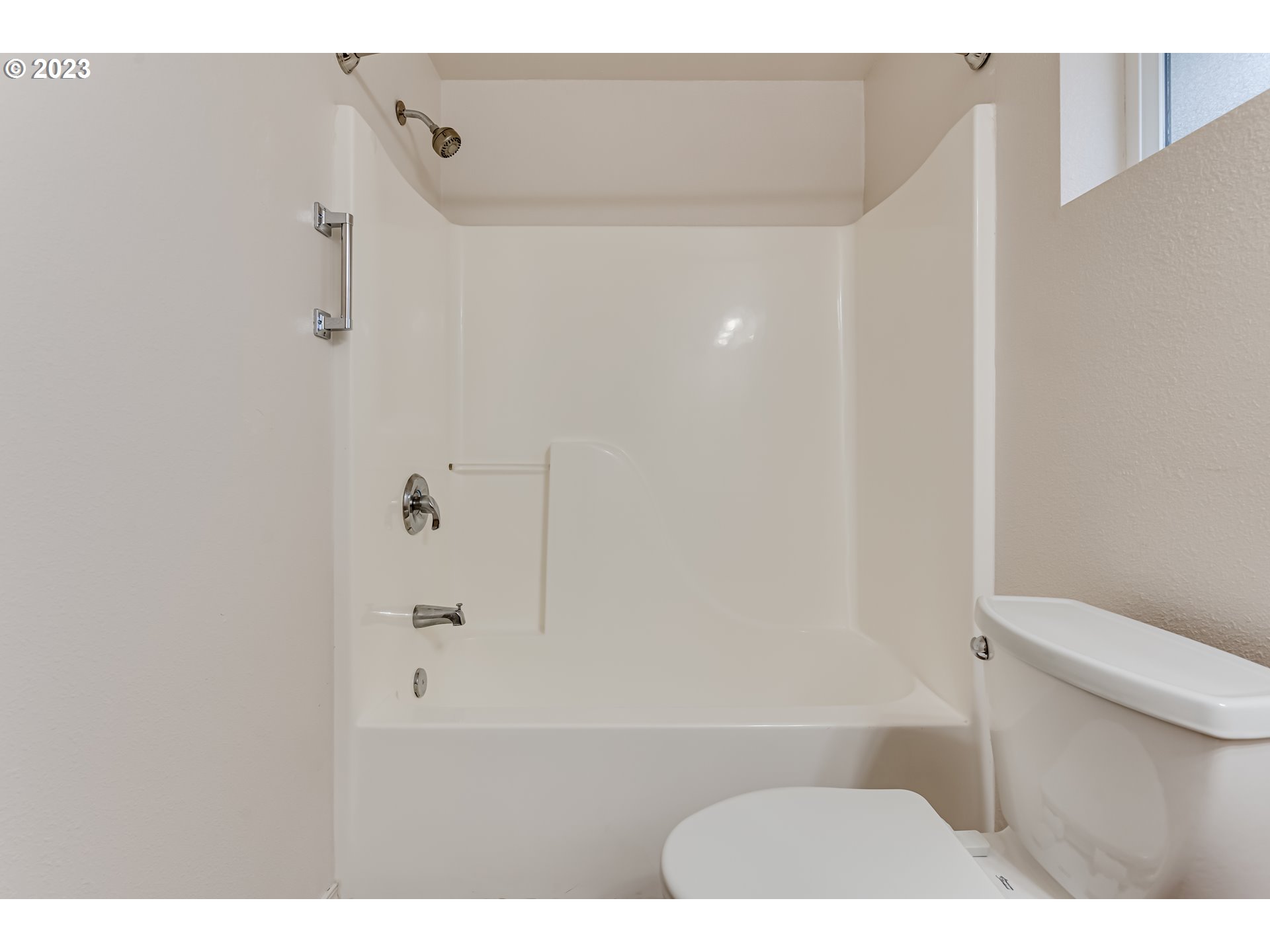 25128 Perkins Road Veneta, OR 97487 - Photo 17 of 28 Gallery Image 17