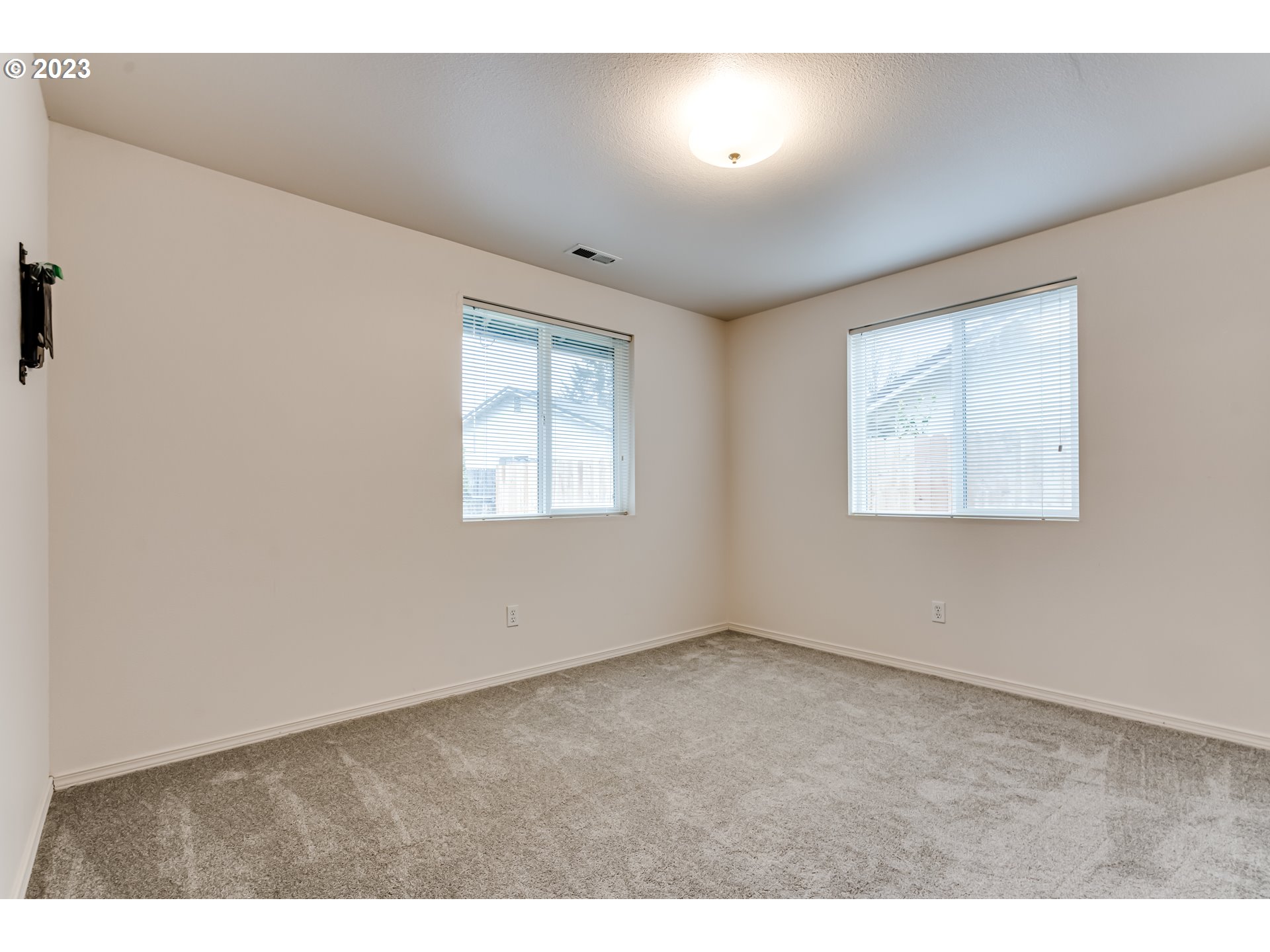 25128 Perkins Road Veneta, OR 97487 - Photo 18 of 28 Gallery Image 18