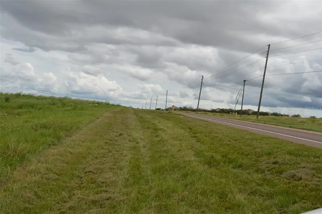 a view of a tennis court