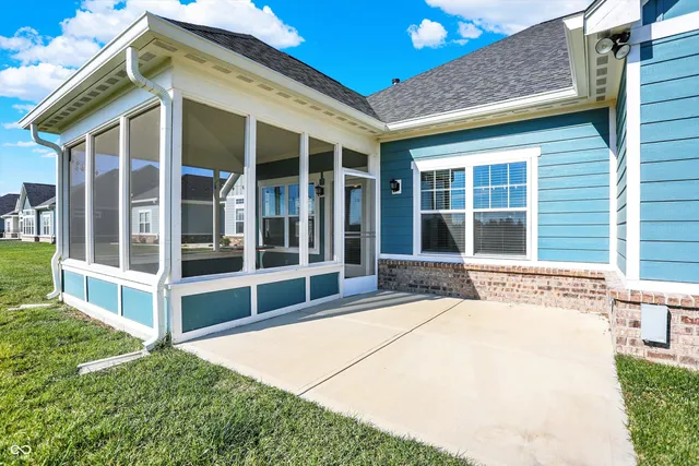 $437,700 | 1629 Tupelo Drive, Greenfield, IN 46140