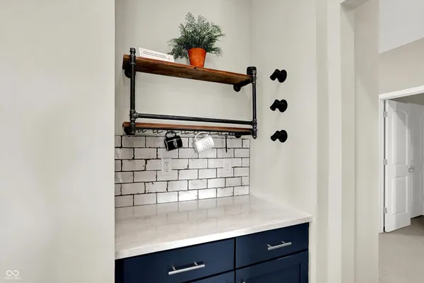 $434,900 | 1629 Tupelo Drive, Greenfield, IN 46140