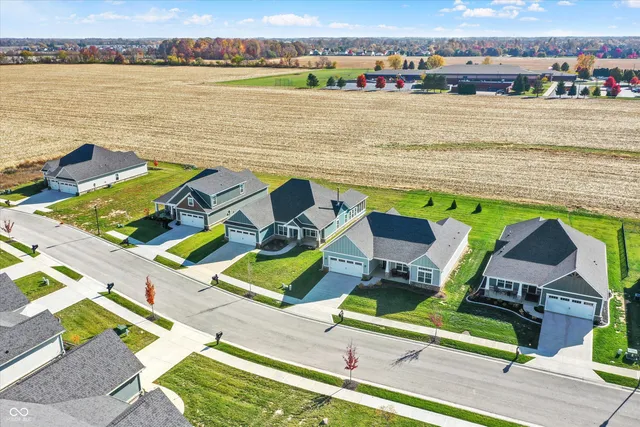 $437,700 | 1629 Tupelo Drive, Greenfield, IN 46140