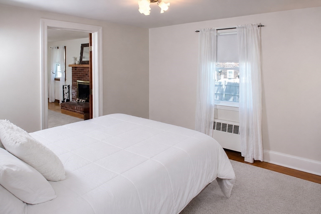 84 Newport Road Hull, MA 02045 - Photo 14 of 25