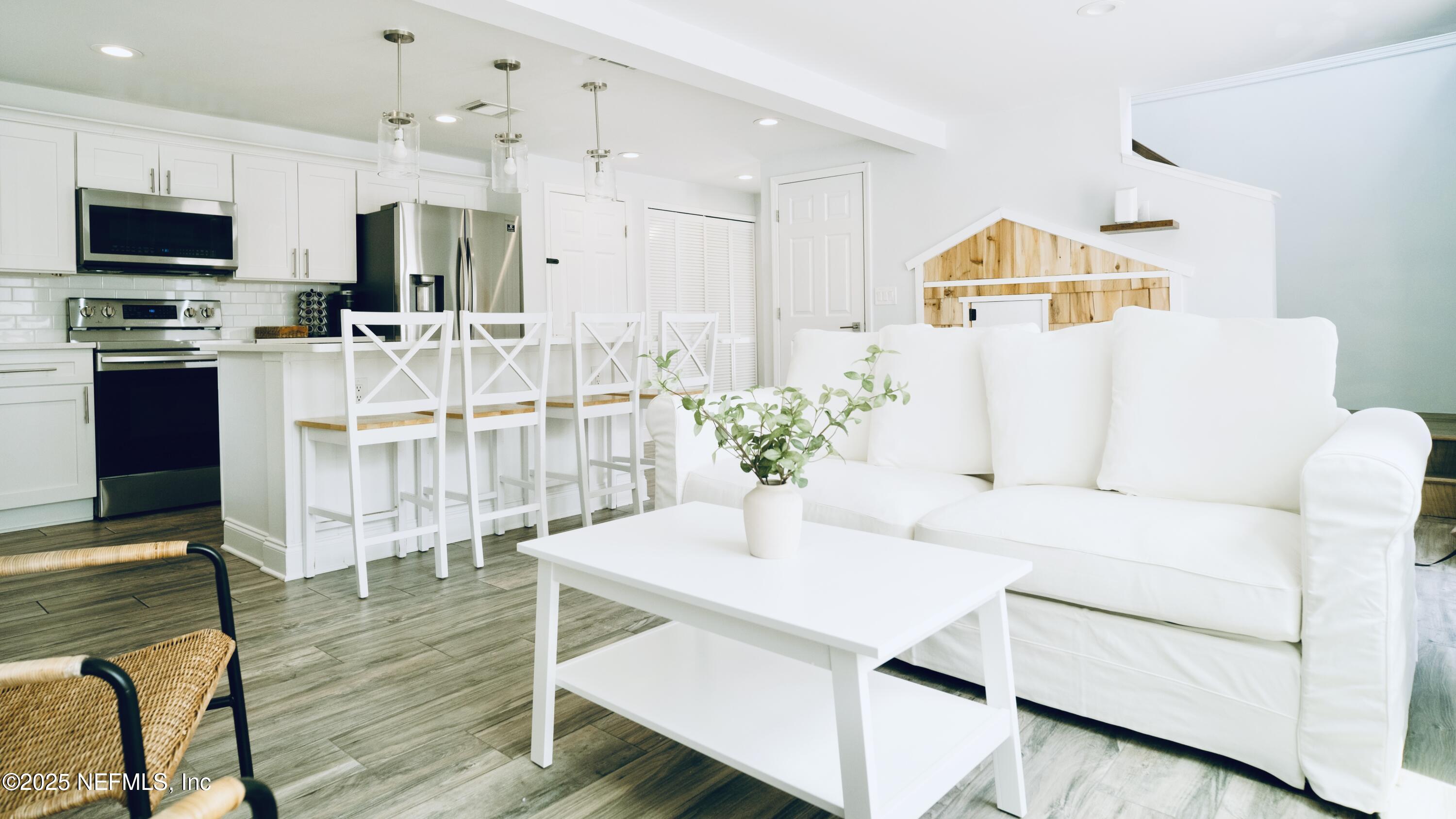 212 Oak Street Neptune Beach, FL 32266 - Photo 7 of 32 dscf9909