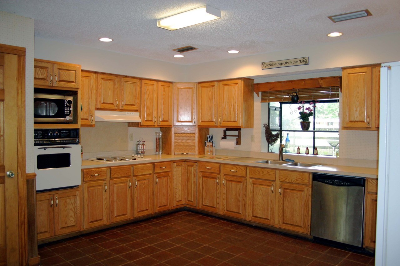 1352 Elmar Road Jacksonville, FL 32218 - Photo 8 of 21 Kitchen 2