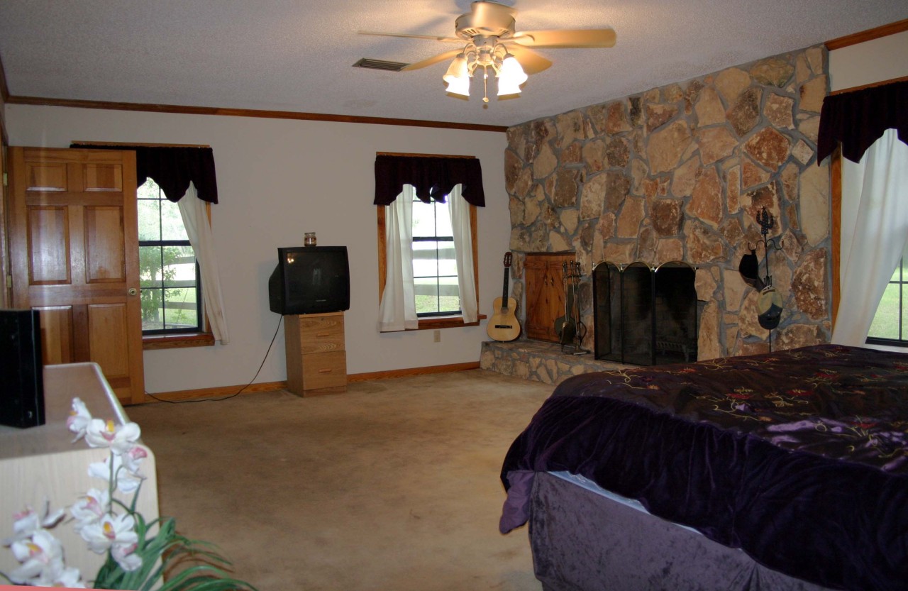 1352 Elmar Road Jacksonville, FL 32218 - Photo 9 of 21 Master Bedroom