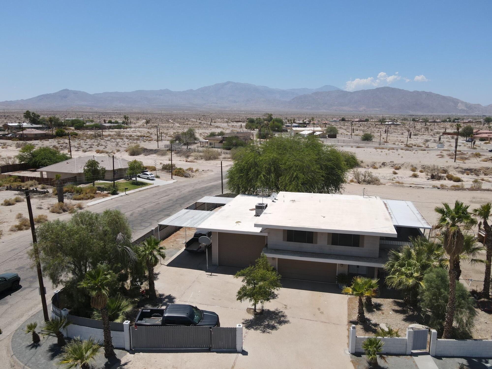 1498 Nile Drive Thermal, CA 92274 - Photo 105 of 108 Photo_1080295870_DJI_446_jpg_5575072_0_2