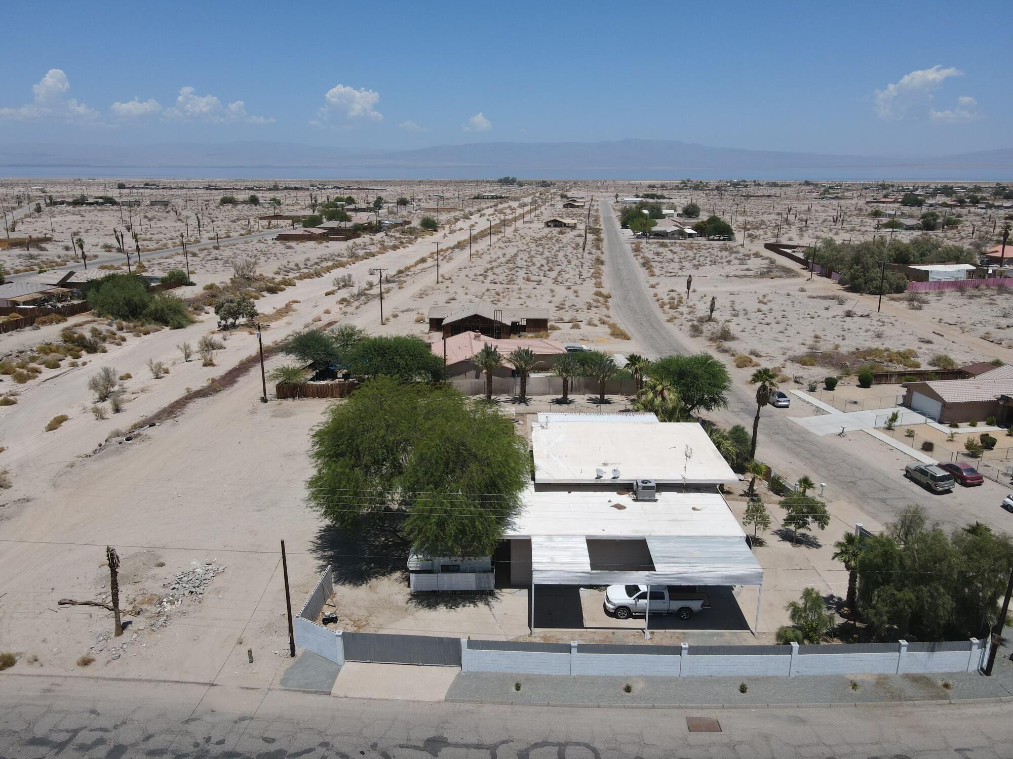 1498 Nile Drive Thermal, CA 92274 - Photo 4 of 108 Photo_1080295845_DJI_421_jpg_5467901_0_2