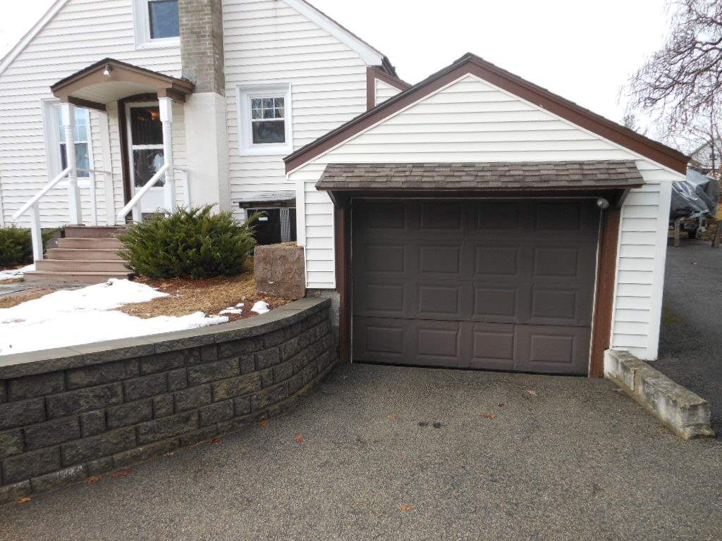 13 Martins Ferry Road Hooksett, NH 03106 - Photo 2 of 28 Gallery Image 2