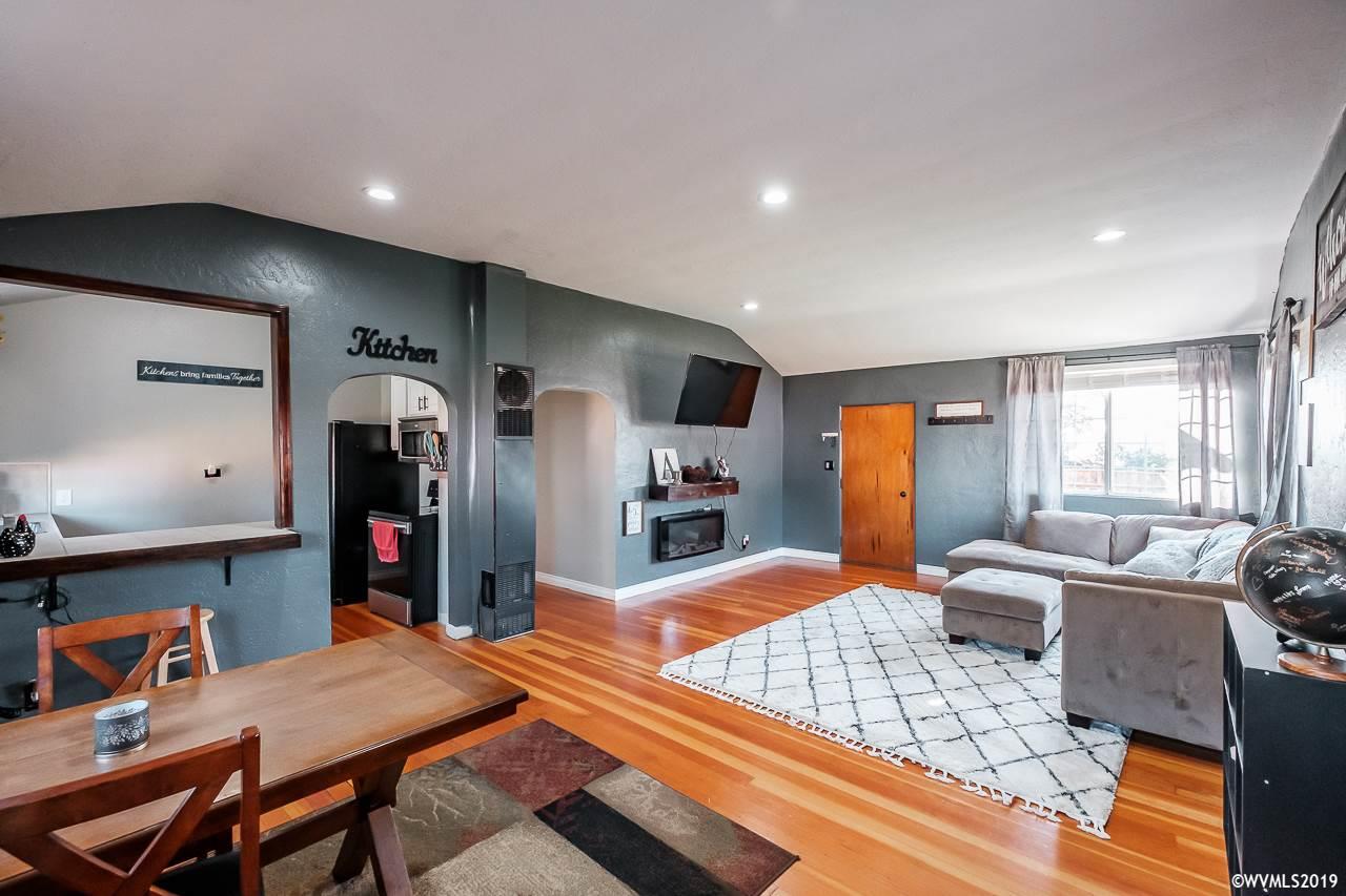 1757 Talbot Road Southeast Jefferson, OR 97352 - Photo 11 of 32 Gallery Image 11